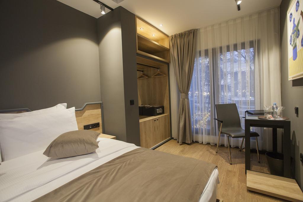 Solun'S Riverside Rooms スコピエ エクステリア 写真
