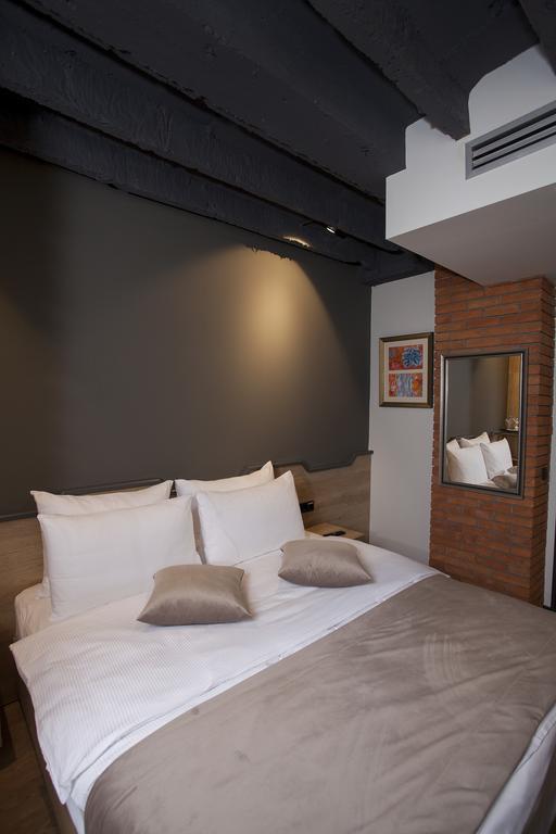 Solun'S Riverside Rooms スコピエ エクステリア 写真