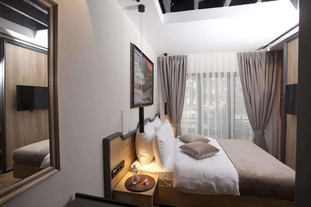 Solun'S Riverside Rooms スコピエ エクステリア 写真